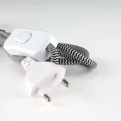 Cable textil con interruptor y enchufe, 2x0,75mm, 2m, negro-blanco