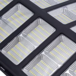 Farola LED Solar URBAN 200W, 3,2V / 15000mAH