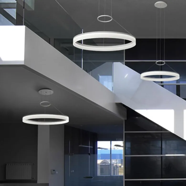 Lámpara colgante RING 73W, negro, Triac regulable, Ø100cm