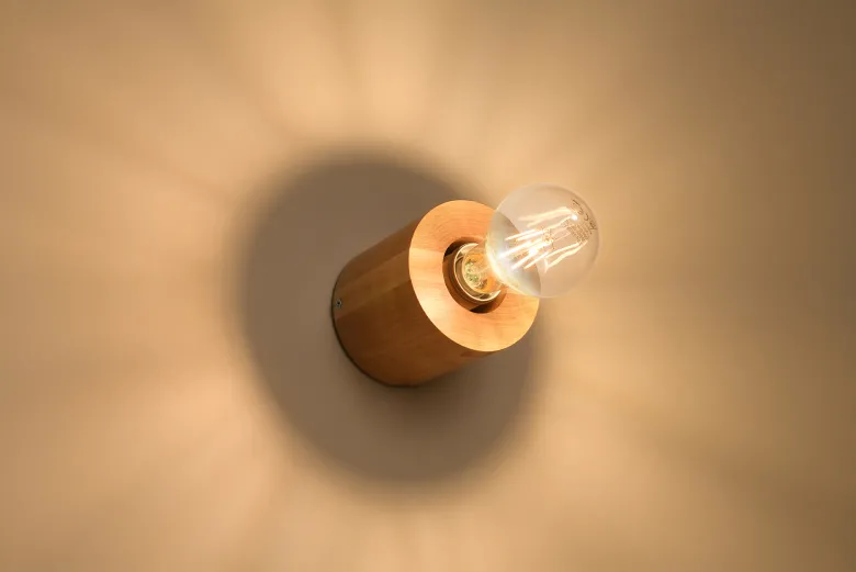 Lámpara de Madera para pared SALGADO, E27