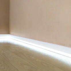 Moldura Rodapié para Tira Led KB19, 2m
